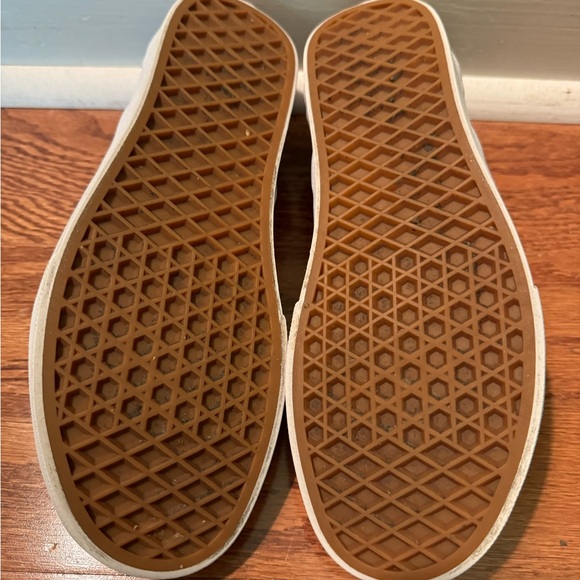 Classic Vans Slip Ons - Picture 3 of 6